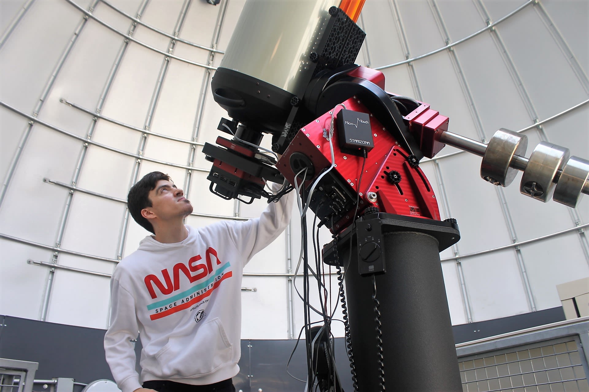 Student at telescope